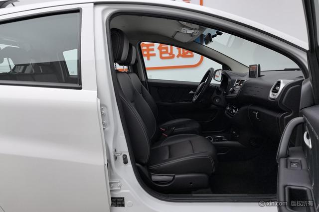 Jiangqi Group JAC iEV6E id 3840639 из Китая 7