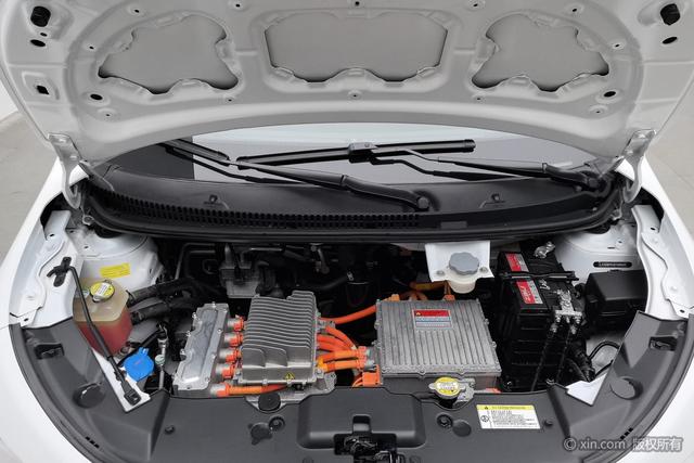 Jiangqi Group JAC iEV6E id 3840639 из Китая 14