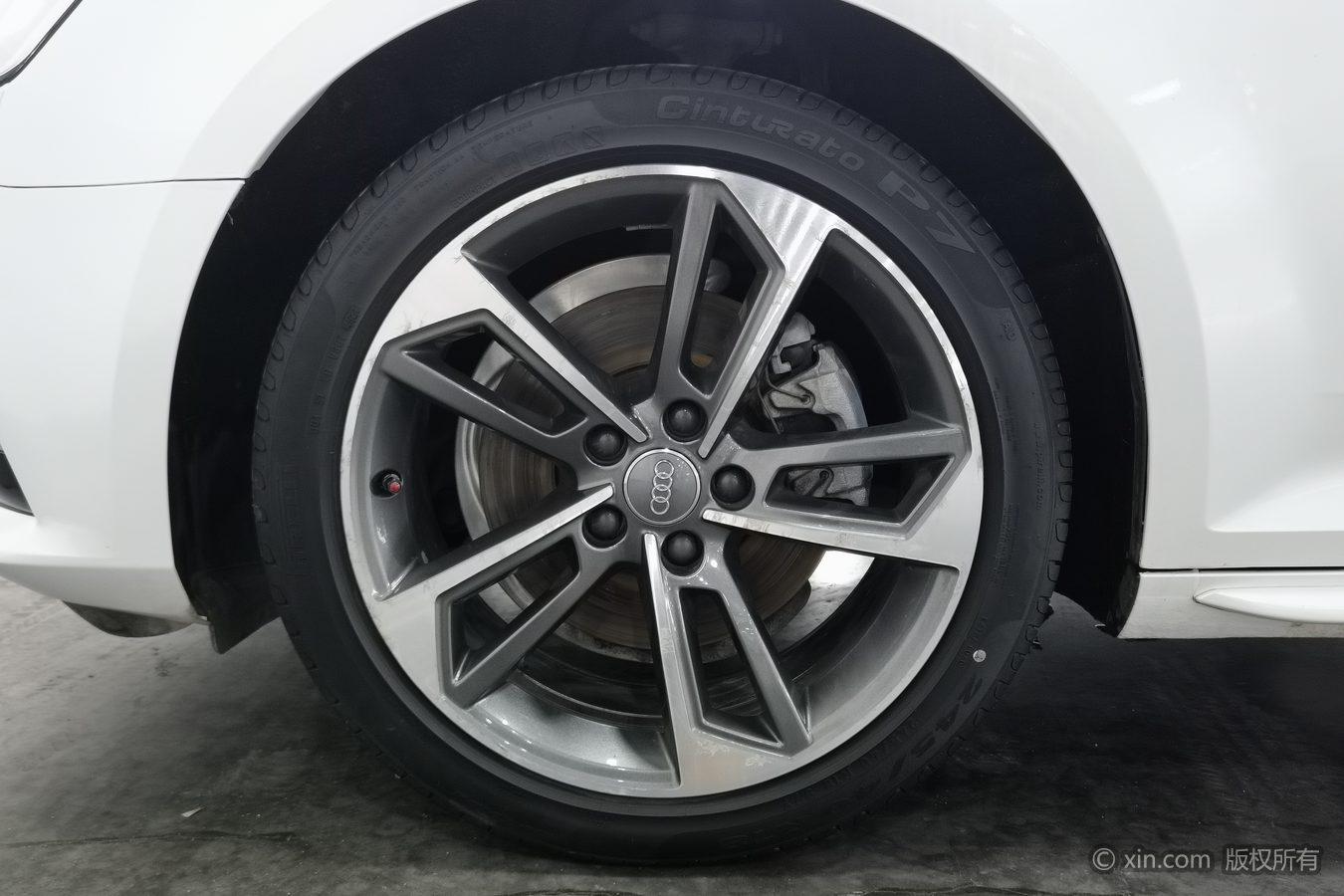 Audi A4L 2017 Plus 40 TFSI