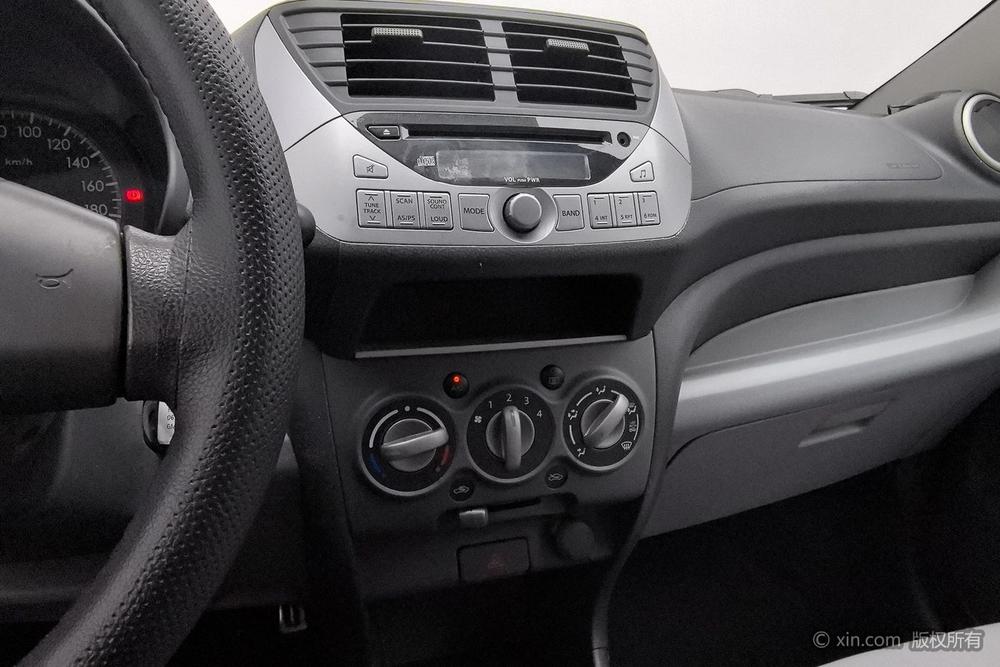 Suzuki Alto, фото 11