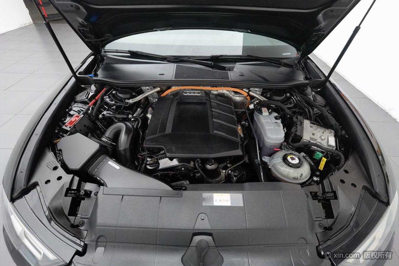 Audi A6L PHEV 2020 Черный из Китая, фото 2