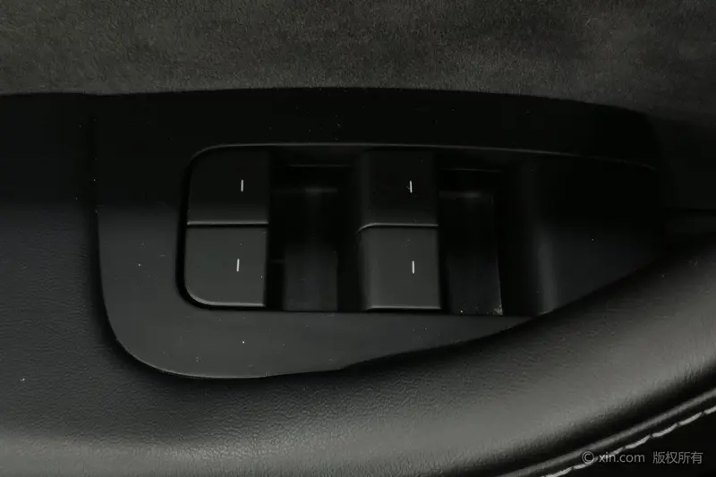 Tesla Model 3 — фото 15