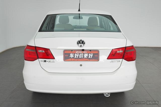 Volkswagen Jetta 2015 1.6 L MTComfort — фото 3