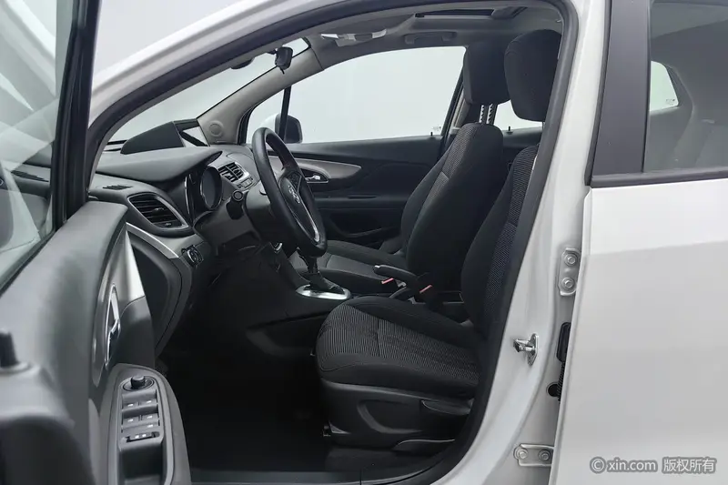 Buick Encore — фото 11