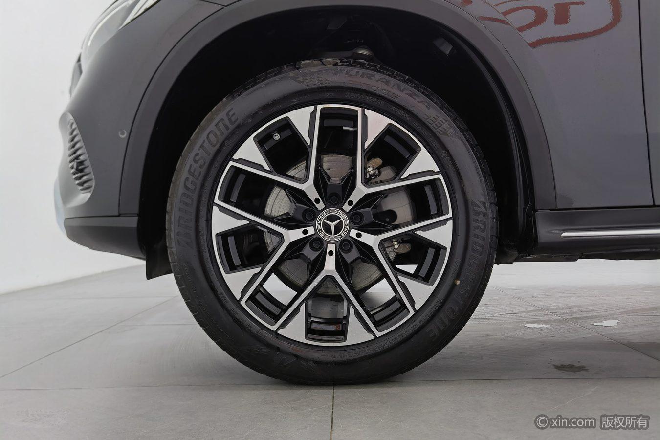 Mercedes-Benz GLC 2023 GLC 260 L 4MATIC 7 мест