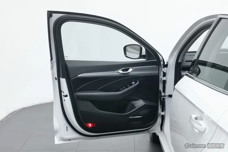 Geely Preface — фото 16
