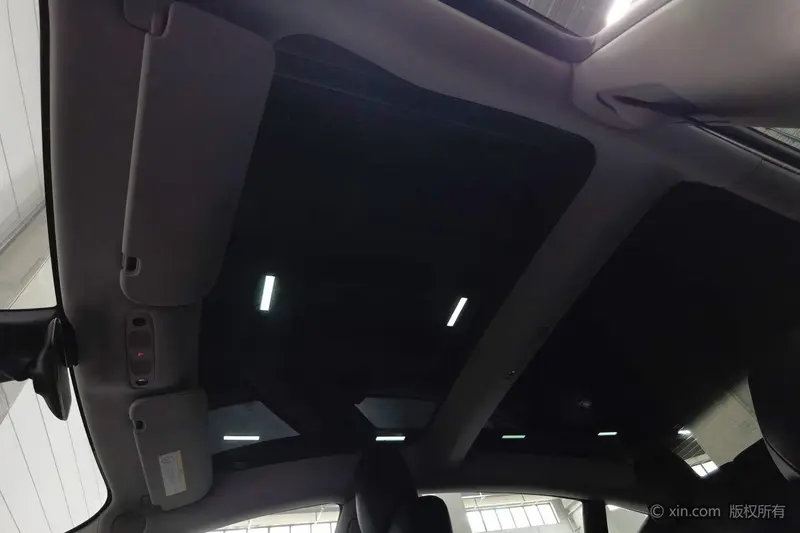Tesla Model 3 — фото 13