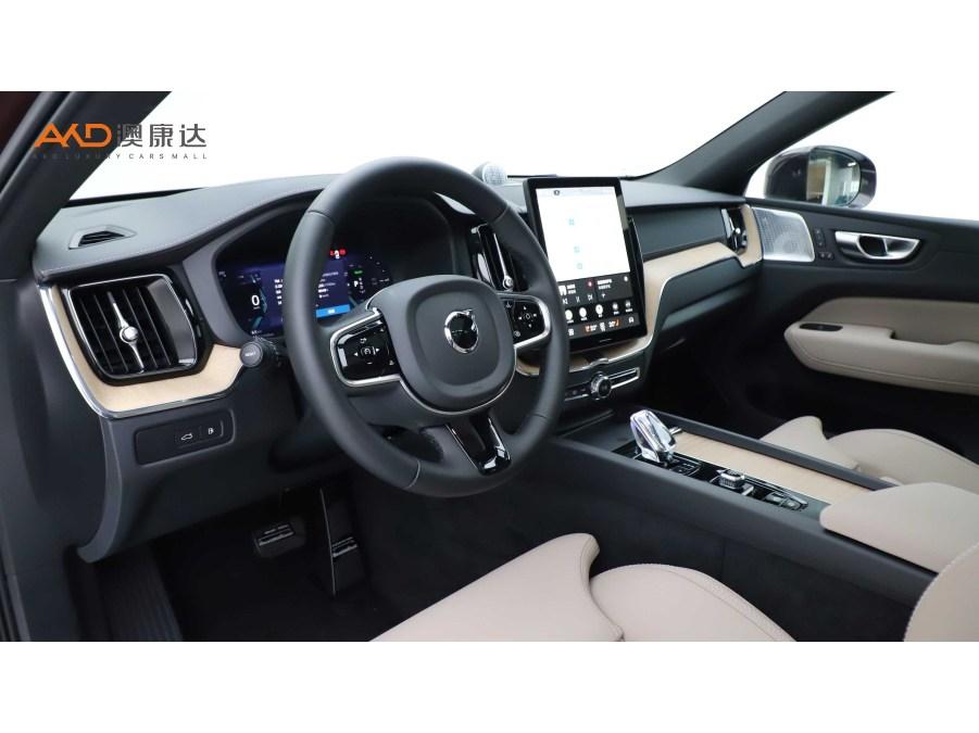 Volvo XC60 PHEV 2026 T8 Luxury