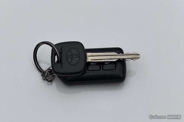 Toyota YARIS L 2020 X 1.5 L CVT — фото 6
