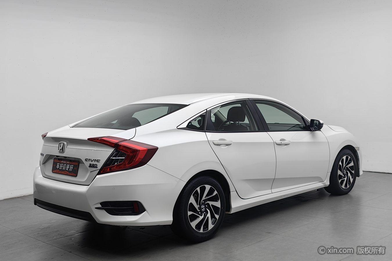 Honda Civic 2016 220TURBO CVT Luxury
