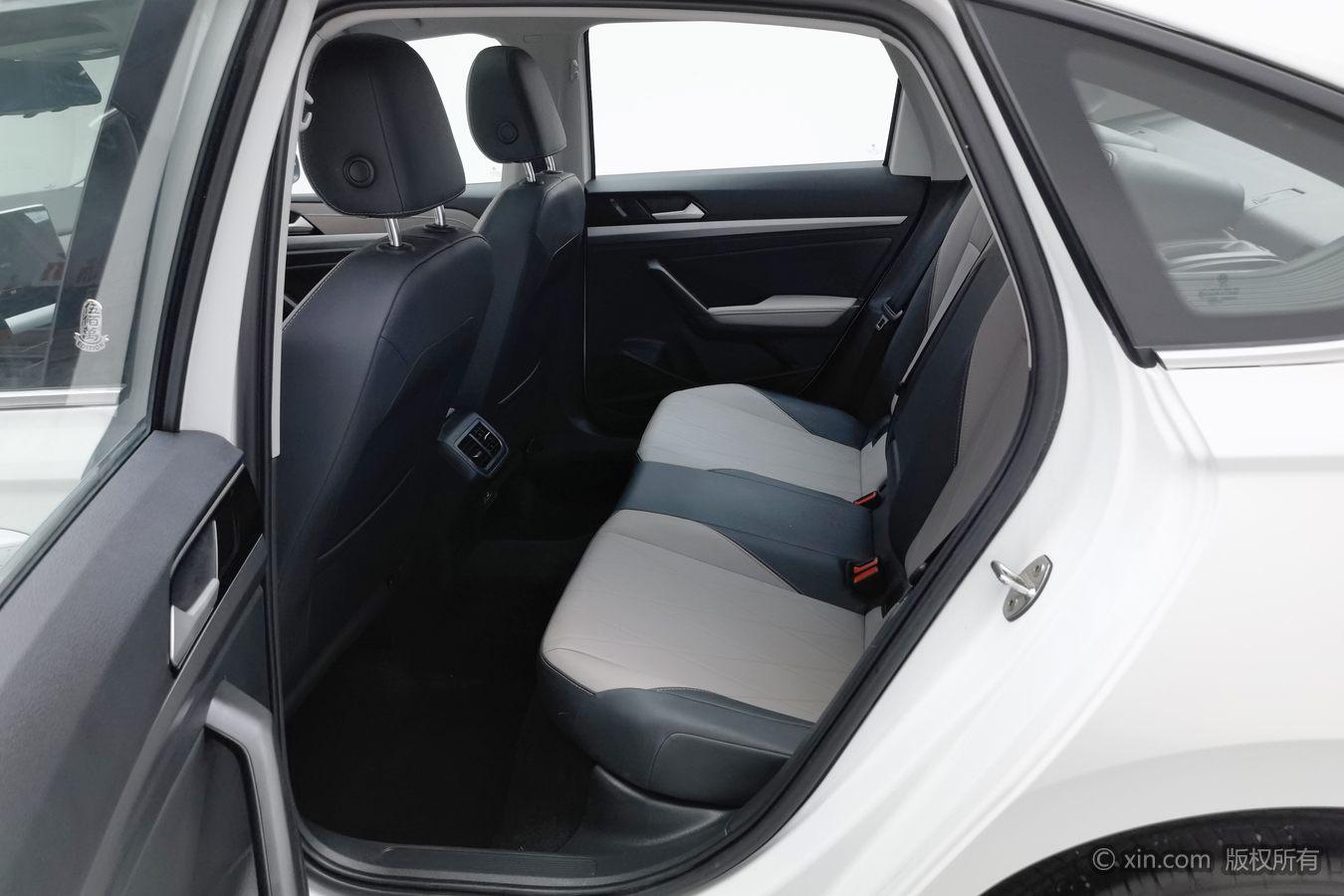 Volkswagen Lavida 2023 Белый из Китая, фото 4