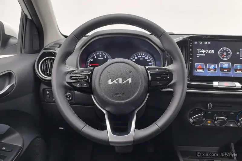 Kia 1.4 L CVT — фото 9