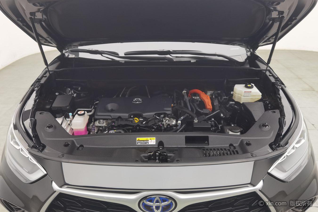 Toyota Highlander 2022 2.5L Luxury 7 мест