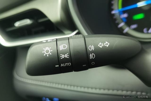 Toyota Highlander 2022 2.5 L 4 WD 7 — фото 15