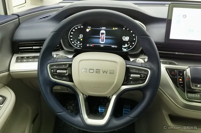 Roewe iMAX8 — фото 9