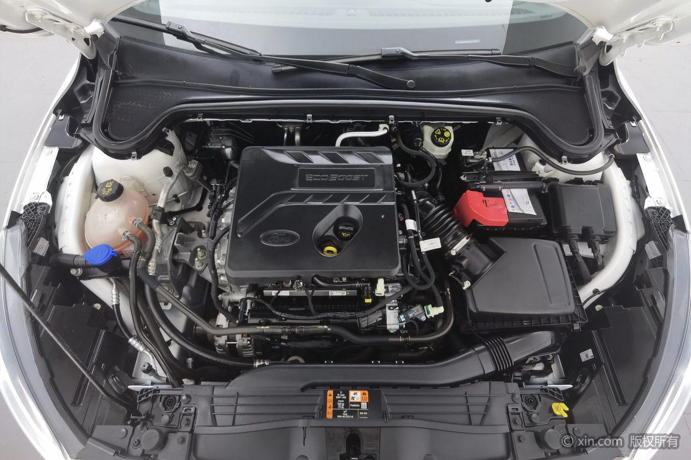 Ford Focus 2021 EcoBoost 180 AT