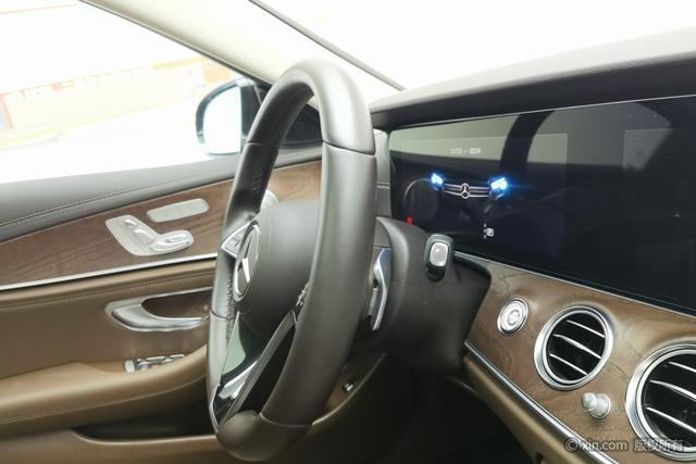 Mercedes-Benz E-class 2023 Черный из Китая, фото 3