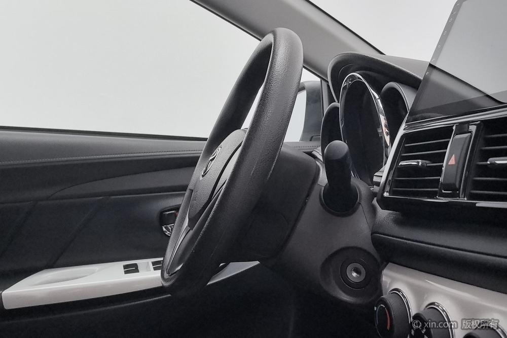 Toyota Yaris L, фото 12