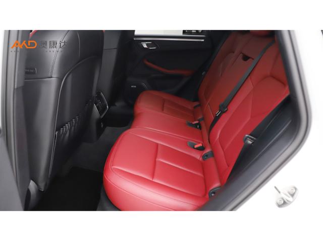 Porsche Macan 2022 Macan 2.0 T — фото 9