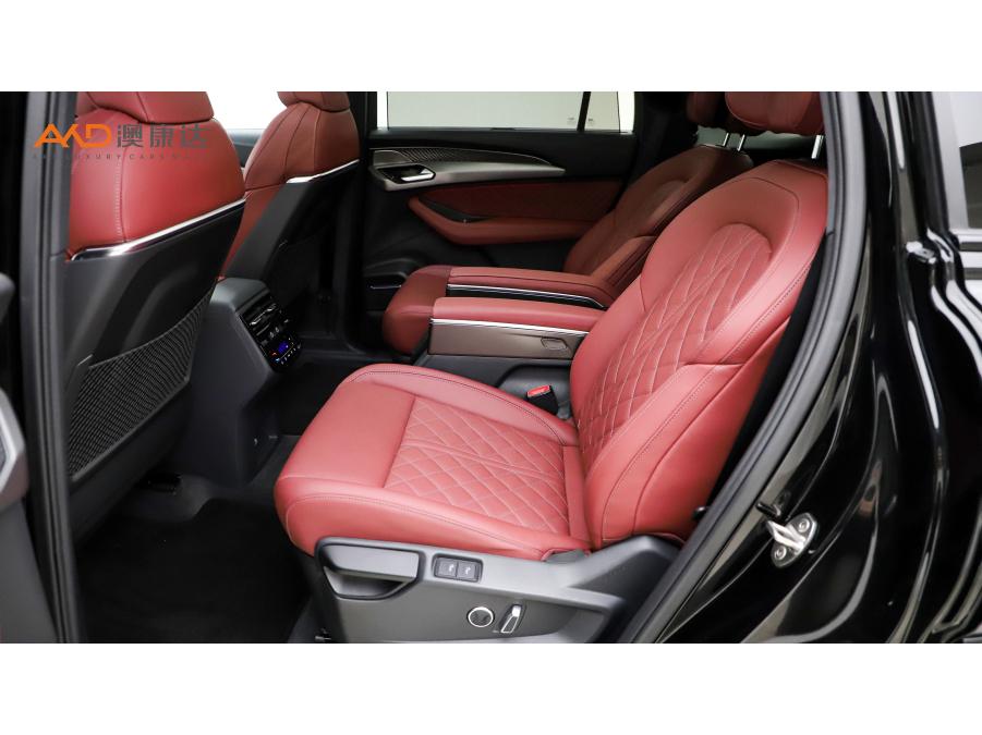 Audi Q6 2024 45TFSI quattro 6 мест