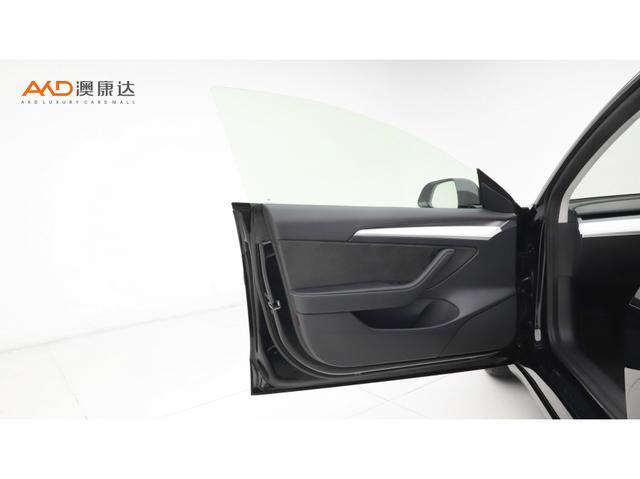 Tesla Model 3 2021 Черный из Китая