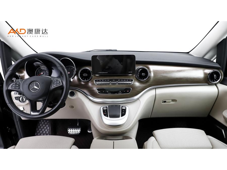 Mercedes-Benz V-Class V 2022 V 260 L Luxury