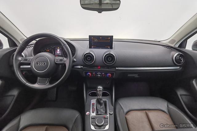 Audi A3 2016 Limousine 40 TFSI — фото 11