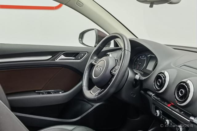 Audi A3 2016 Limousine 40 TFSI — фото 16