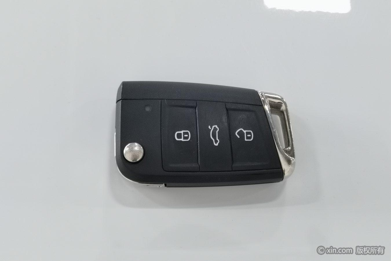 Volkswagen Sagitar 2024 300TSI DSG