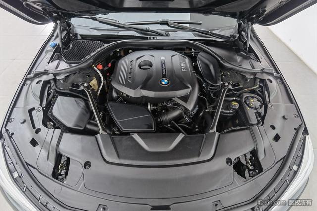 BMW 7-Series 2017 730 Li Luxury — фото 5
