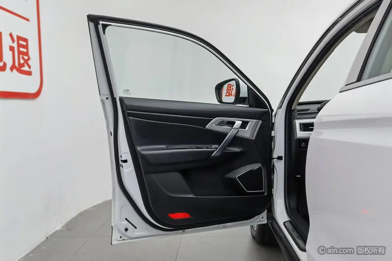 Geely Atlas (Boyue) — фото 16