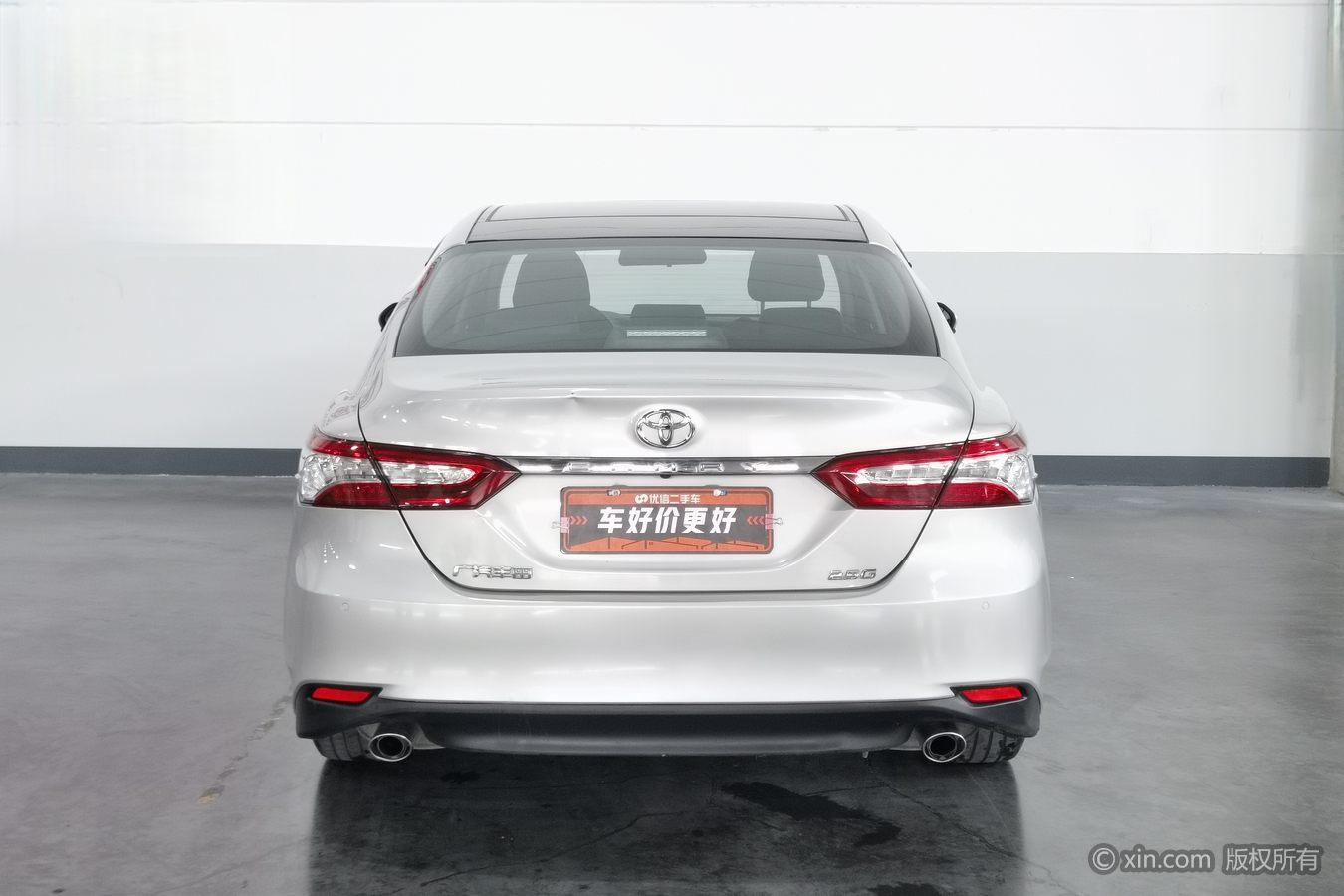 Toyota Camry 2019 2.5G Luxury