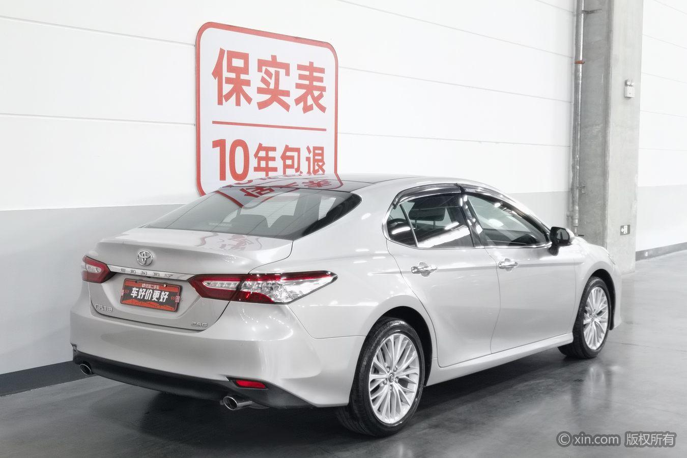 Toyota Camry 2019 2.5G Luxury