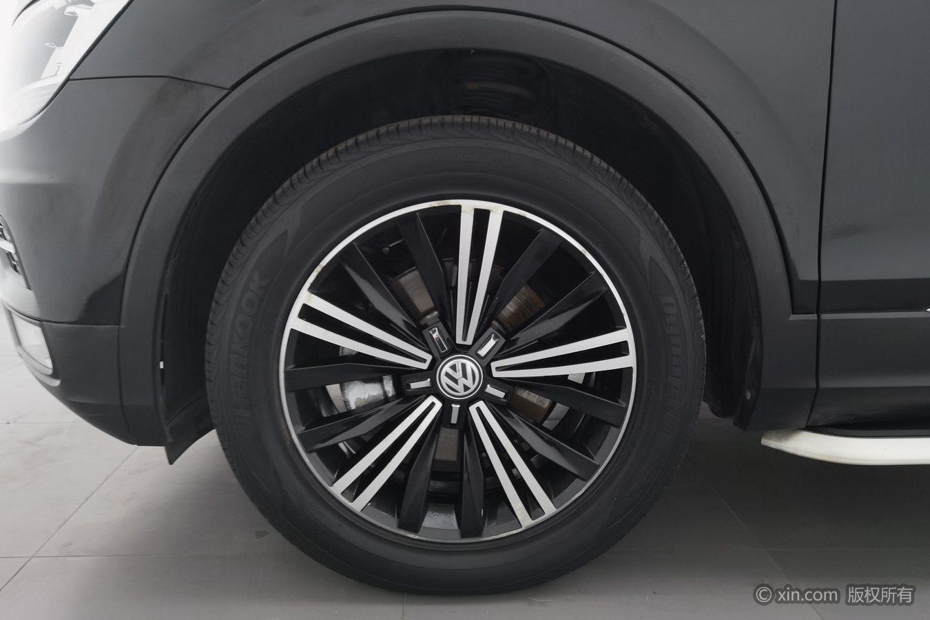 Volkswagen Tiguan L L 2019 330TSI AT Comfort VI