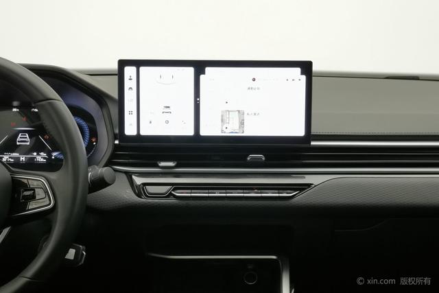 Geely Emgrand 2025 4 1.5 L MT — фото 13
