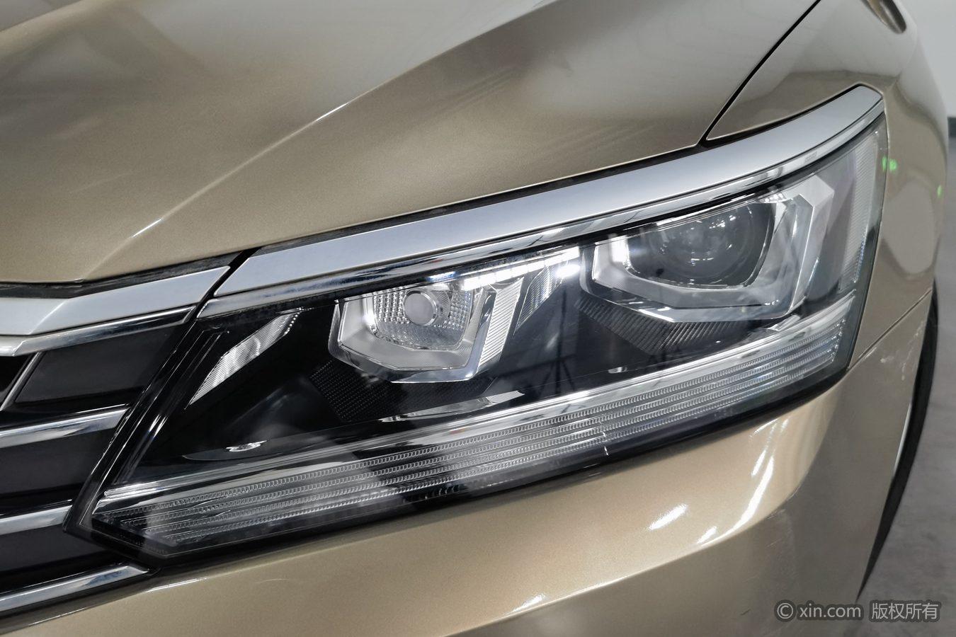 Volkswagen Passat 2017 330TSI DSG