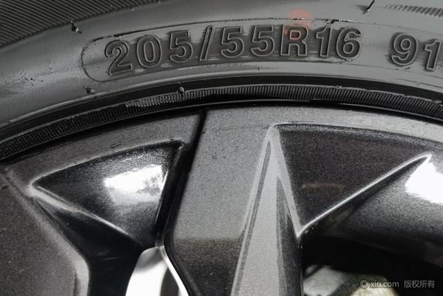 Dongfeng Yixuan 2025 1.5 L ATLuxury — фото 11