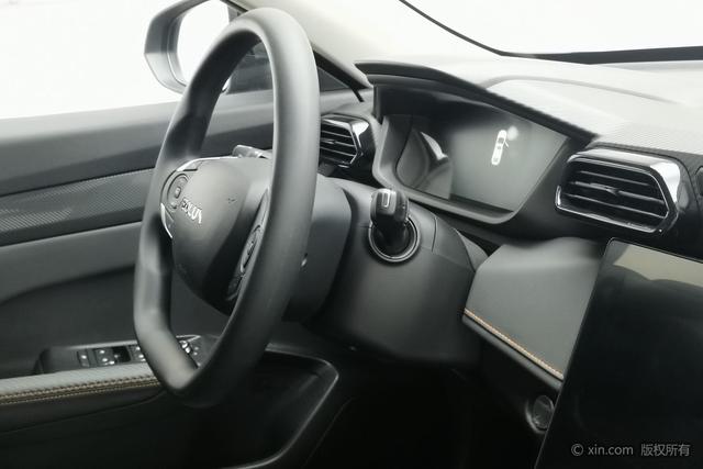 Dongfeng Yixuan 2025 1.5 L ATLuxury — фото 12