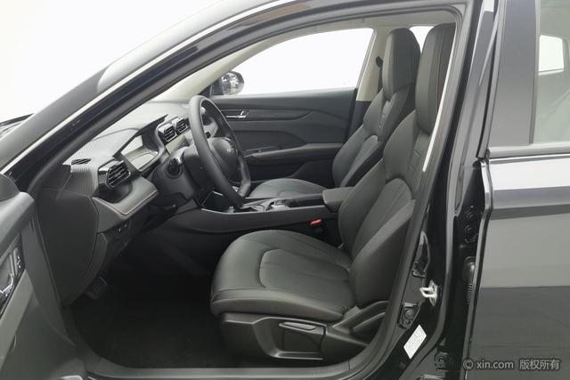 Dongfeng Yixuan 2025 1.5 L ATLuxury — фото 17