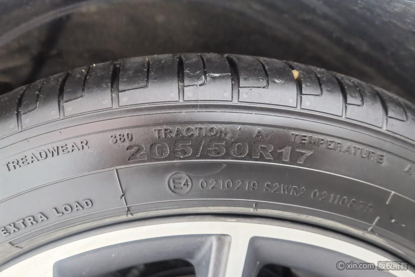 Geely Emgrand 2022 4 1.5L CVT Luxury