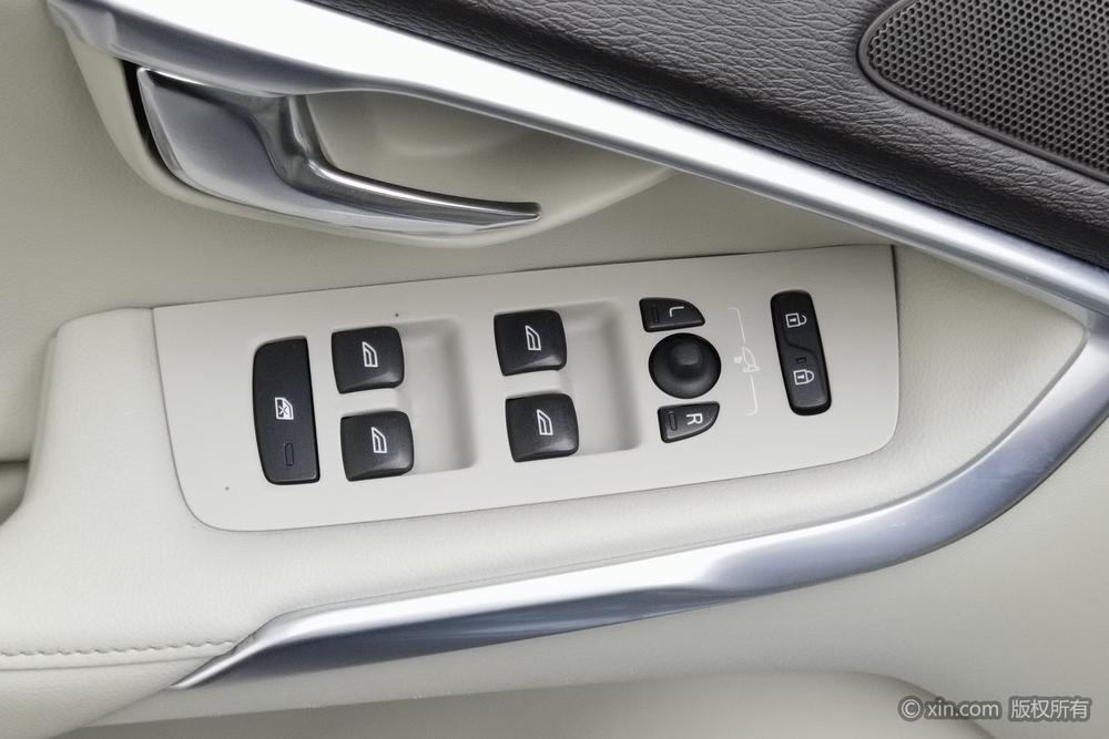Volvo V40, фото 23
