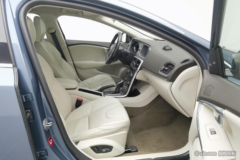 Volvo V40, фото 10