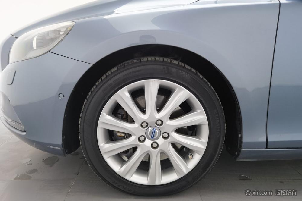 Volvo V40, фото 11