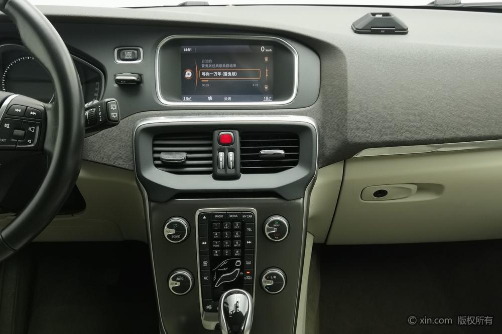 Volvo V40, фото 8