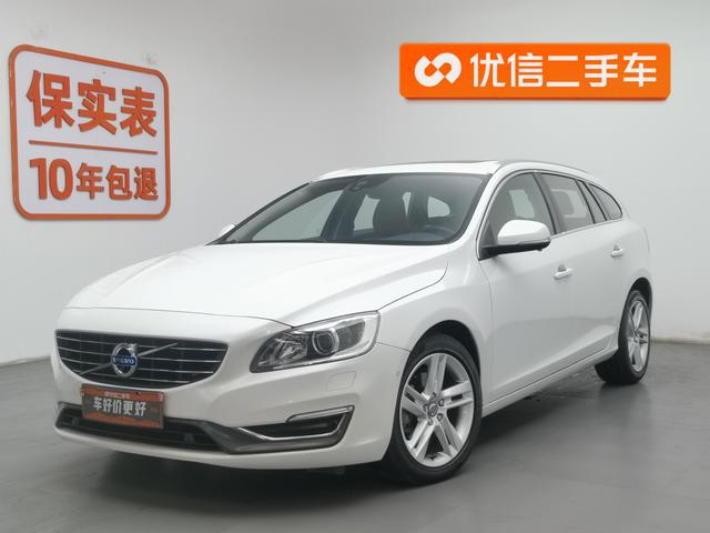 Volvo V60 2015 года выпуска