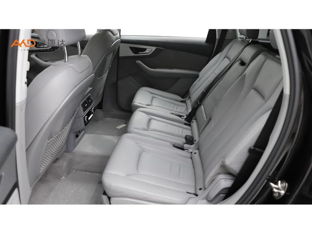 Audi Q7 2018 40 TFSI S line Sport — фото 11