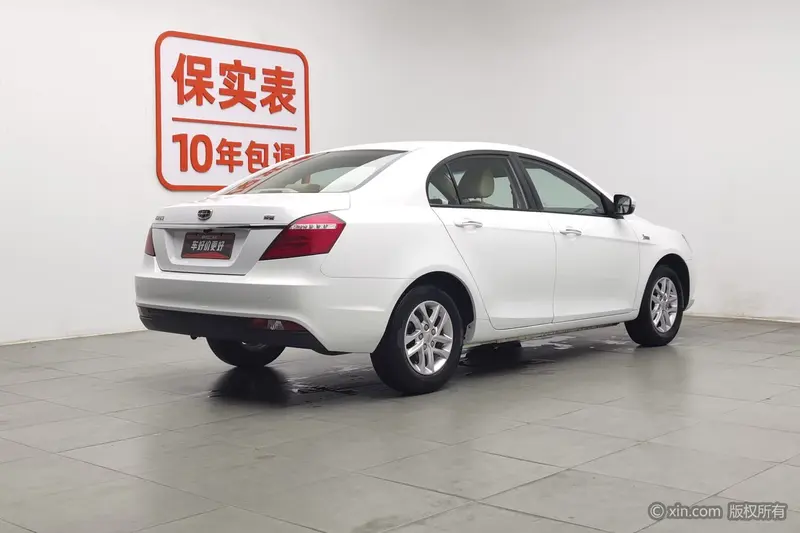 Geely Emgrand 1.5 L CVT Luxury — фото 4