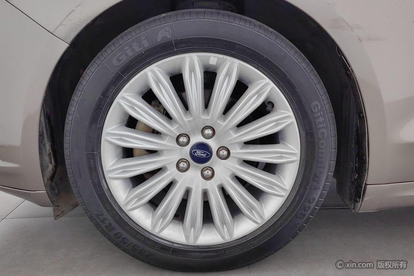 Ford Mondeo 2013 2.0L GTDi200 Fashion