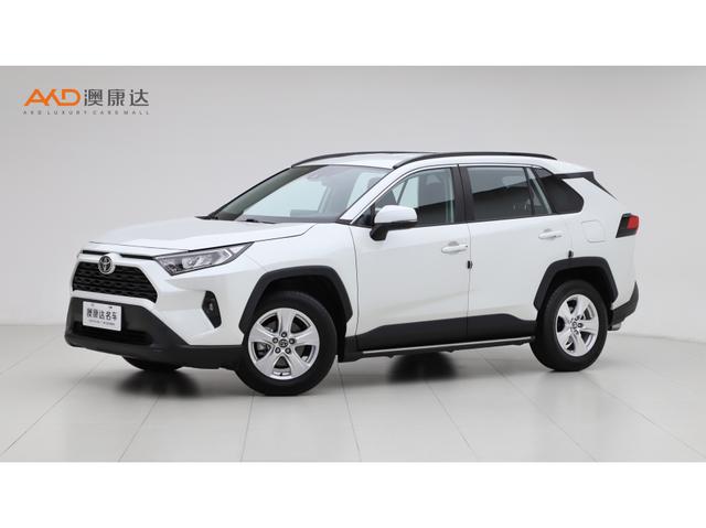 Toyota RAV 4 2023 года выпуска