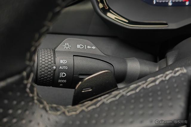 Lynk & Co 01 2021 2.0 TD 4 WD Halo — фото 15